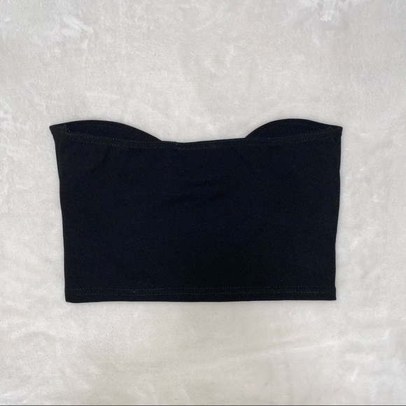 BLACK SWEETHEART BANDEAU CROP TOP - Picture 7 of 9